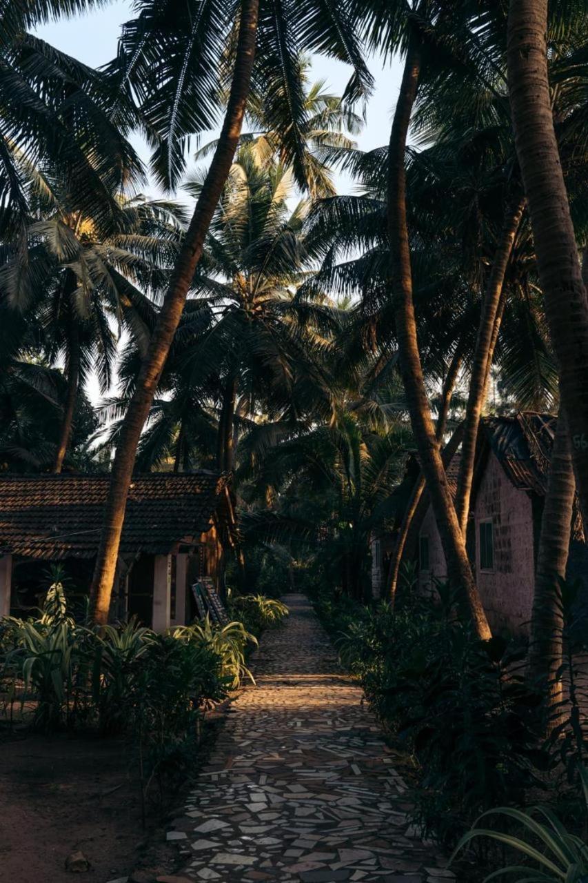Lighthouse Cafe And Beach House 戈卡尔纳 外观 照片